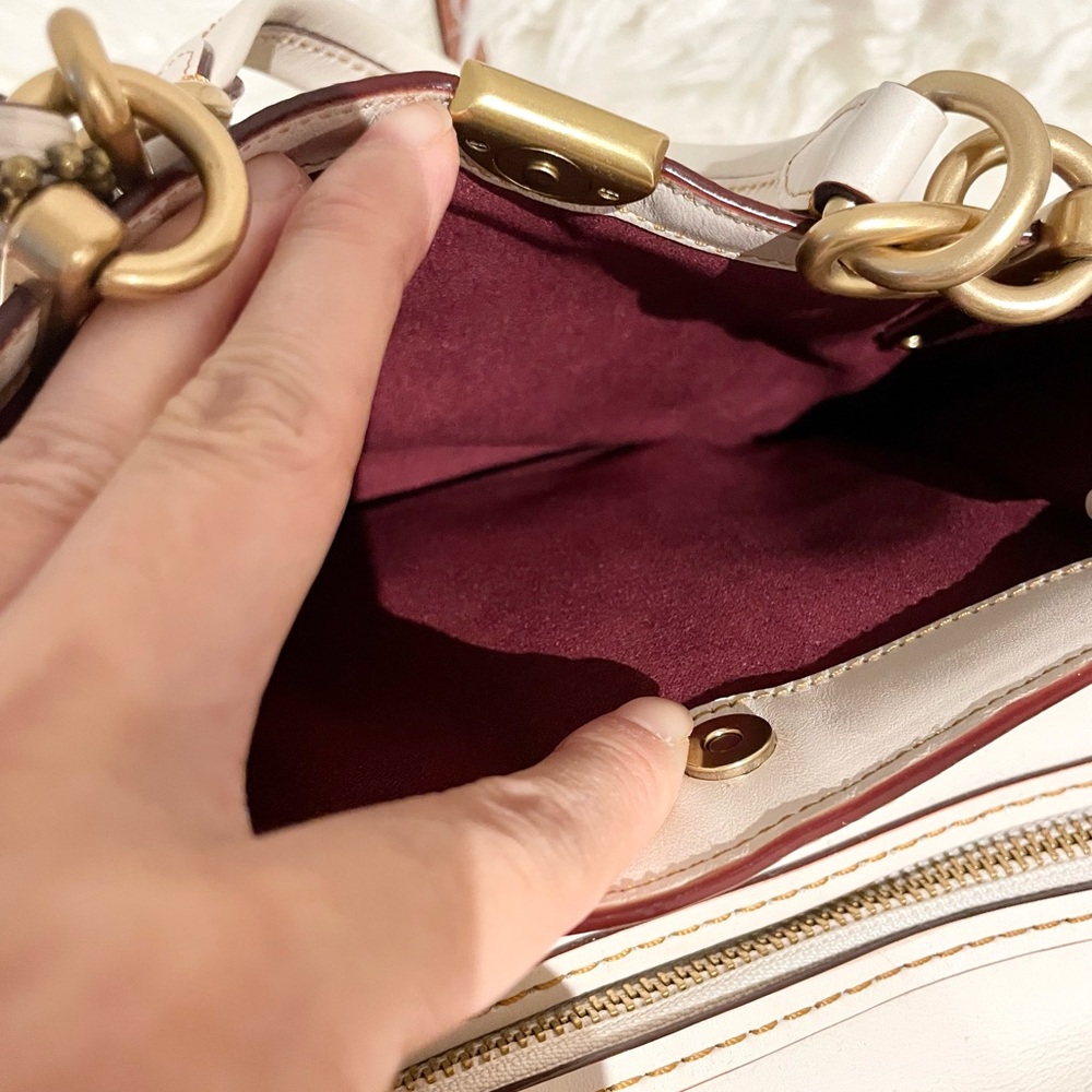 COACH
Dreamer 21 Signature Coated Canvas Satchel - Picture 7 of 15